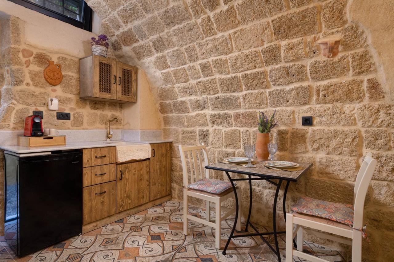 Stone Cave Suite Rhodes City 외부 사진